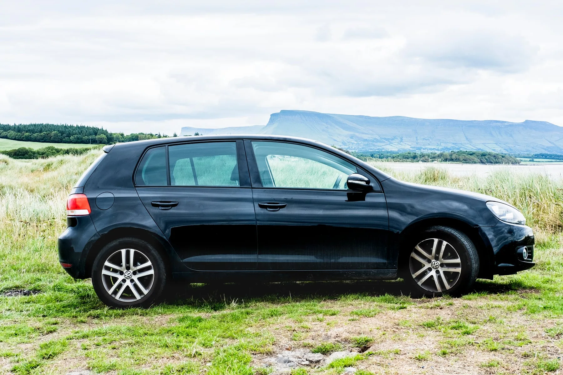 GoCompare 'Inside the Glovebox' — Fred Corcoran's VW Golf below Benbulben, Sligo